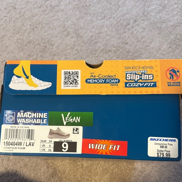 Skechers Women's Slip-Ons in Lavender and White - Picture 8 of 8